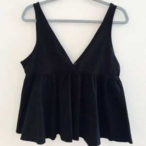 🖤 NWOT Urban Outfitters deep V 🔥